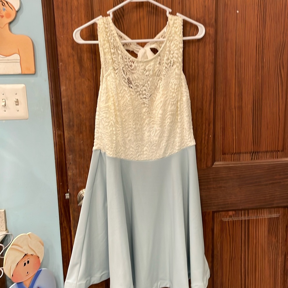 Juniors Sleeveless Dress